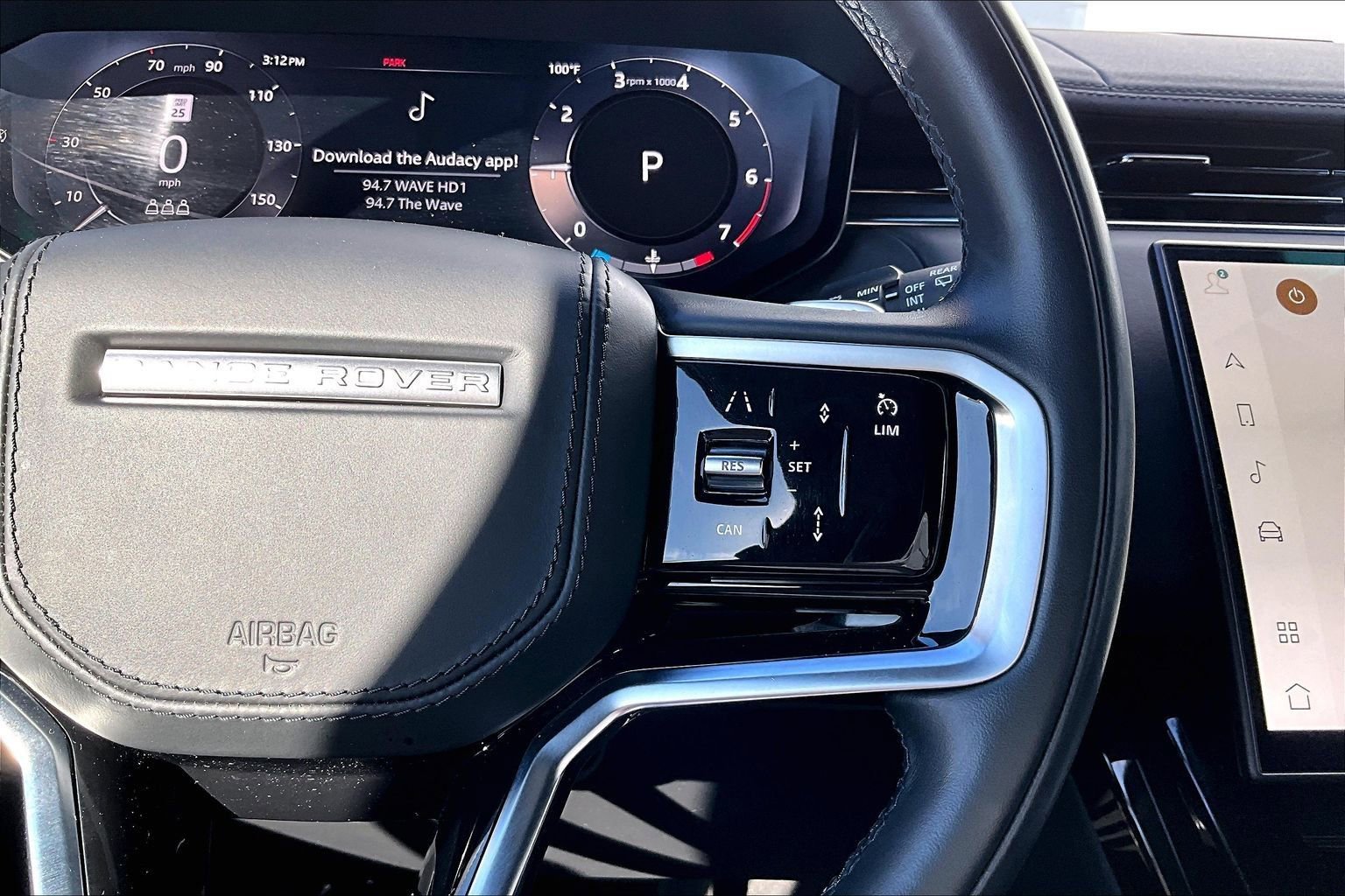 Used 2023 Land Rover Range Rover Sport SE image 19