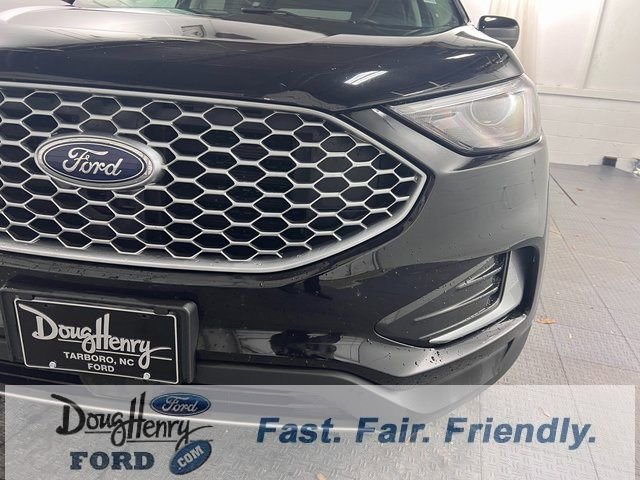 Used 2024 Ford Edge SEL image 11