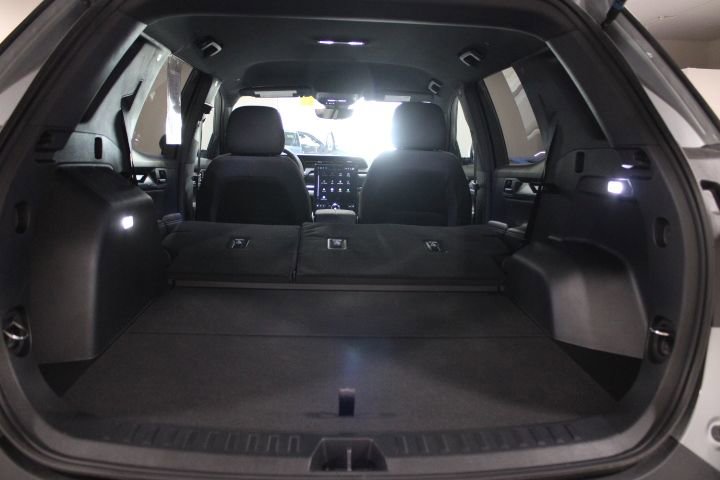 Used 2026 GMC Terrain Elevation w/ Technology Package II FWD image 14