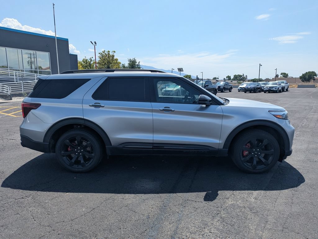 Used 2021 Ford Explorer ST w/ Equipment Group 401A AWD/4WD image 2
