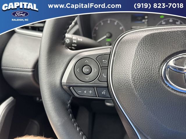 Used 2025 Toyota Corolla Cross SE w/ Moonroof Package image 22