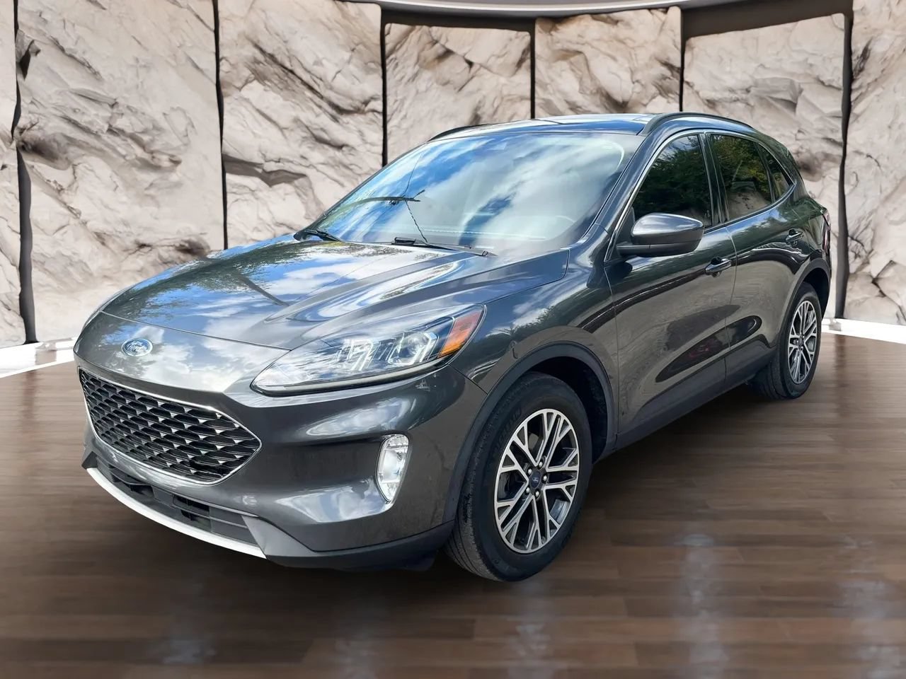 Used 2020 Ford Escape SEL AWD/4WD image 3