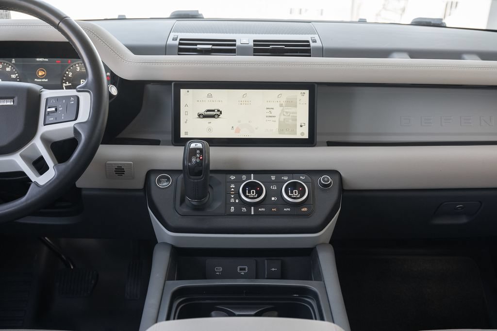 Used 2023 Land Rover Defender 110 S AWD/4WD image 29