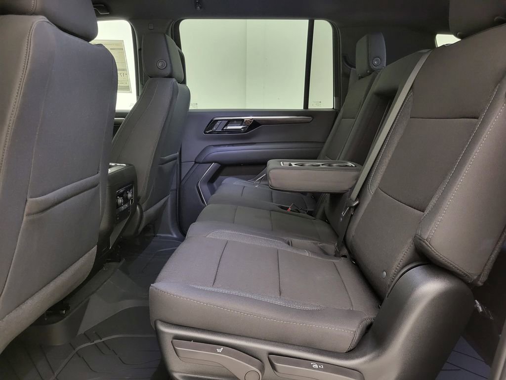 New 2026 Chevrolet Suburban LS RWD image 38