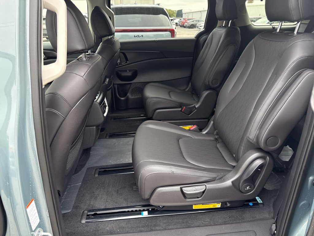 New 2027 Kia Carnival SX FWD image 14