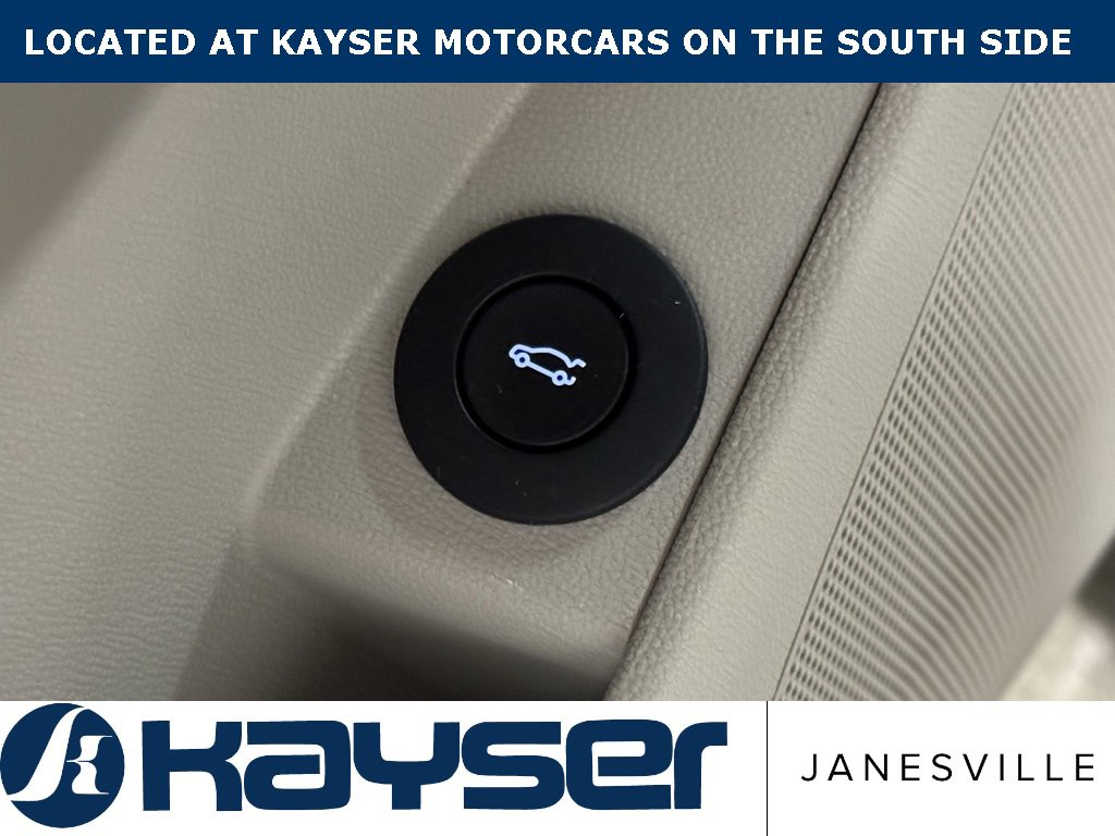 Used 2017 Buick LaCrosse Premium w/ Dynamic Driver Package image 32