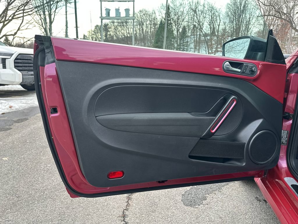 Used 2017 Volkswagen Beetle #PinkBeetle image 5