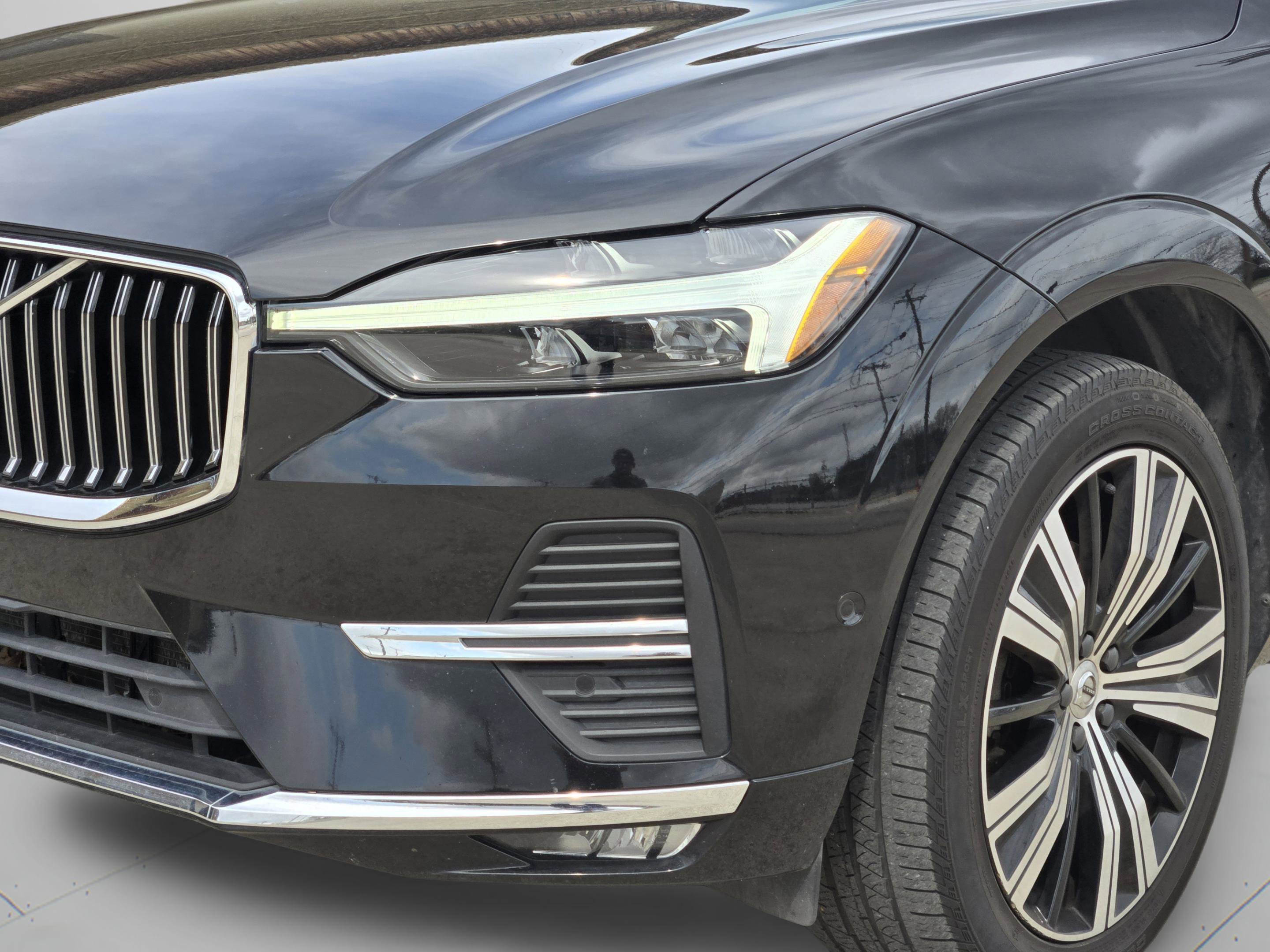 Used 2023 Volvo XC60 B5 Plus w/ Protection Package Premier AWD/4WD image 12