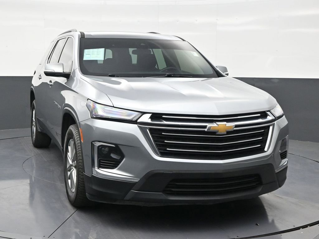 Used 2023 Chevrolet Traverse LT FWD image 7