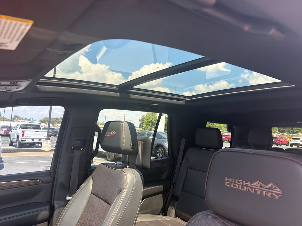 Used 2021 Chevrolet Tahoe High Country w/ Premium Package AWD/4WD image 23