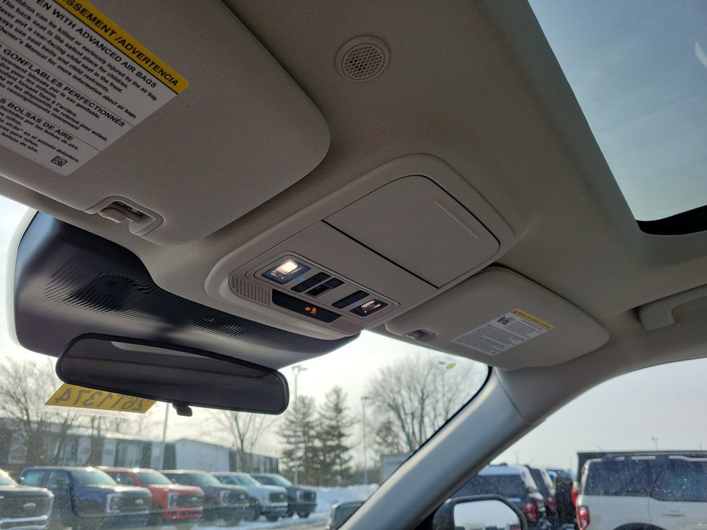 New 2026 Ford Explorer Active w/ Active Comfort Package image 30