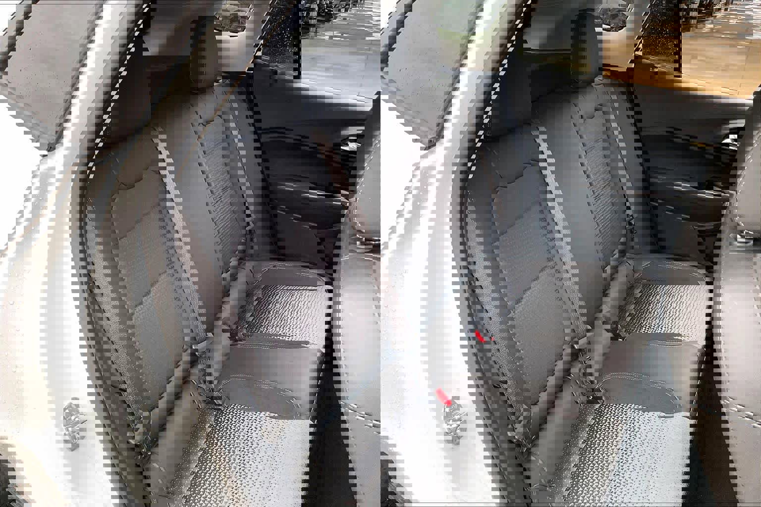 Certified 2025 Chevrolet Trax LT image 19