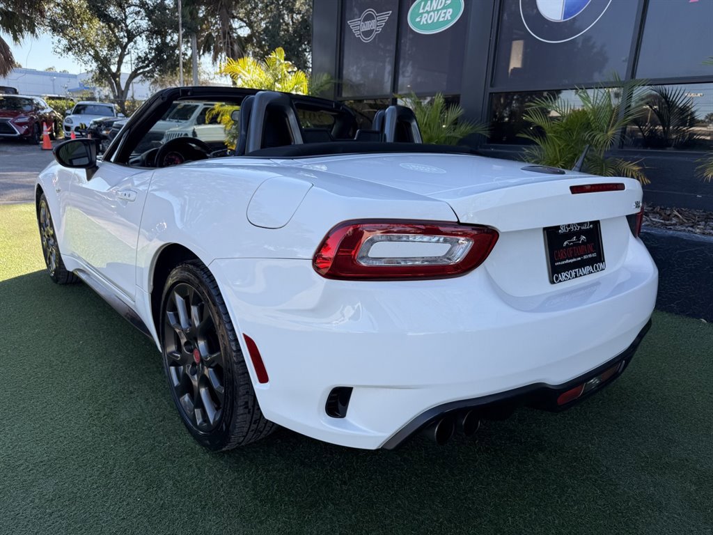 Used 2017 FIAT 124 Spider Abarth image 4
