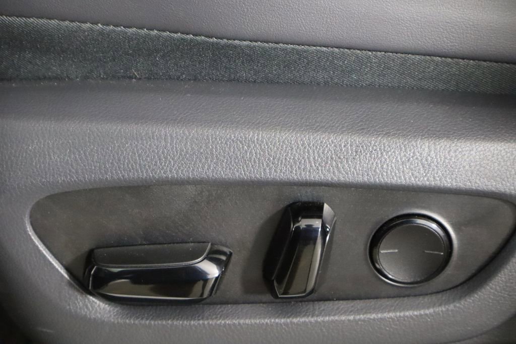 Used 2026 Lexus GX 550 image 23