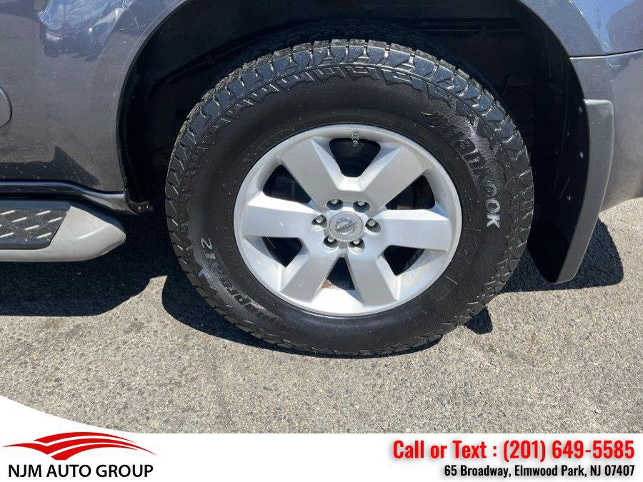 Used 2010 Nissan Pathfinder SE AWD/4WD image 7