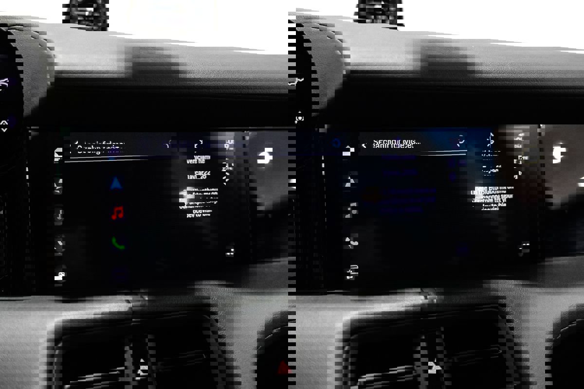 Used 2021 Porsche Taycan 4S w/ Premium Package image 29