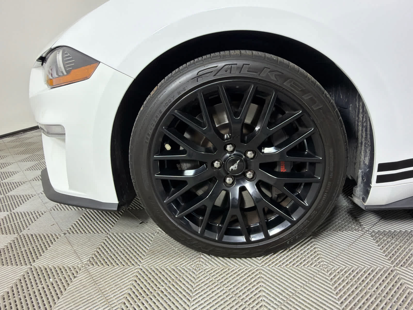 Used 2019 Ford Mustang GT w/ GT Performance Package RWD image 9