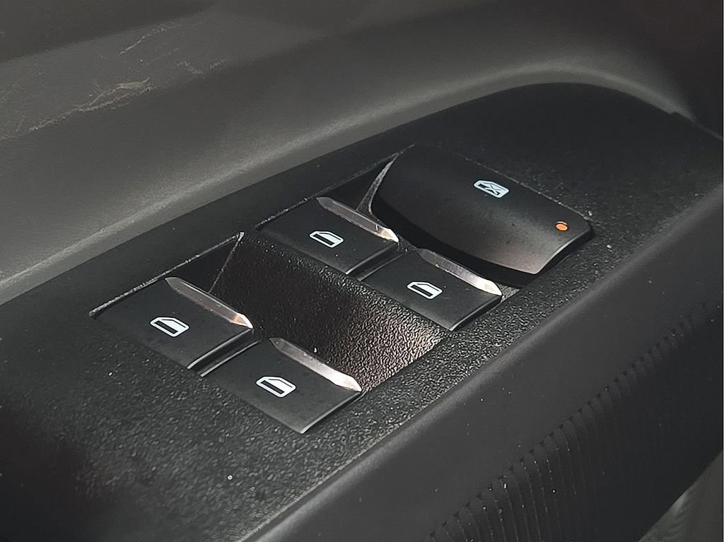 Used 2025 Ford Maverick XL image 15