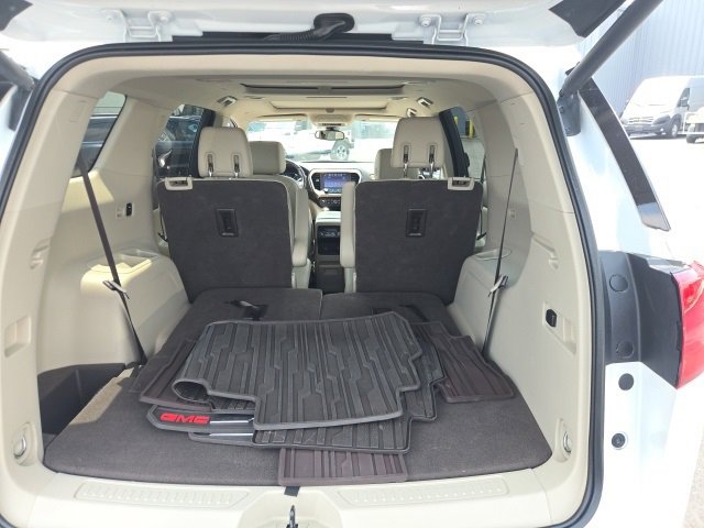 Used 2018 GMC Acadia Denali w/ LPO, Protection Package image 9