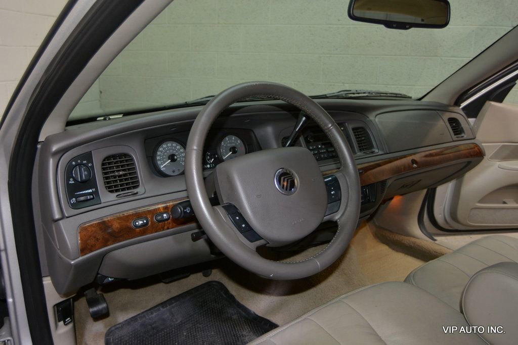 Used 2009 Mercury Grand Marquis LS image 11