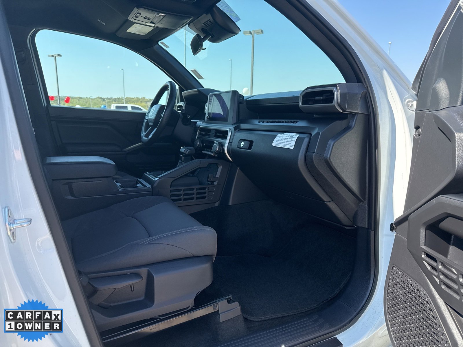 Used 2024 Toyota Tacoma SR image 19