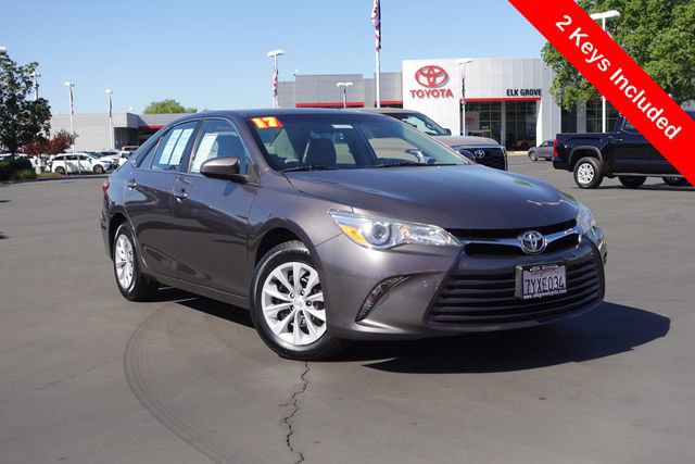 Certified 2017 Toyota Camry LE image 2