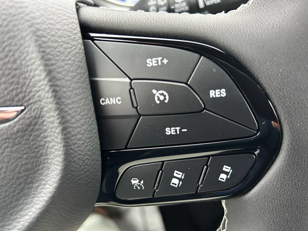 New 2026 Chrysler Pacifica Select w/ S Appearance Package FWD image 20