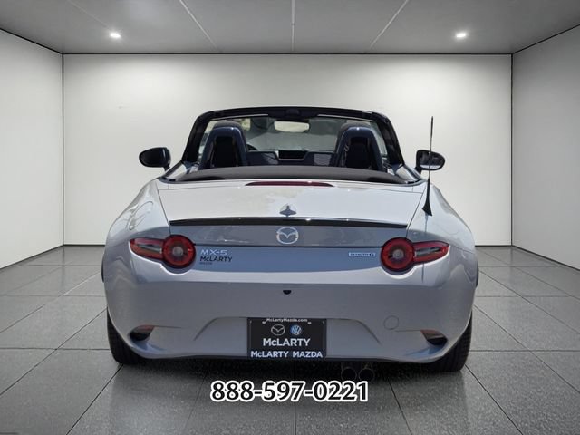 Certified 2026 MAZDA MX-5 Miata Club w/ Interior Package RWD image 4
