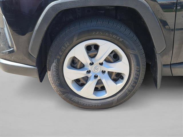 Used 2019 Toyota RAV4 LE w/ All Weather Liner Package AWD/4WD image 8