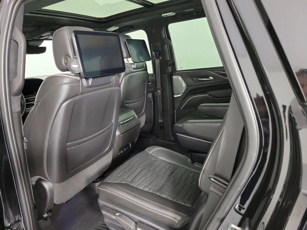 Used 2023 Cadillac Escalade Sport Platinum AWD/4WD image 12