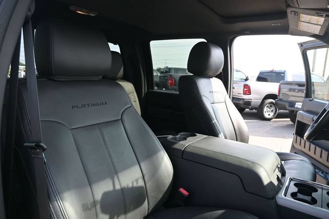 Used 2015 Ford F450 Platinum w/ FX4 Off Road Package AWD/4WD image 33