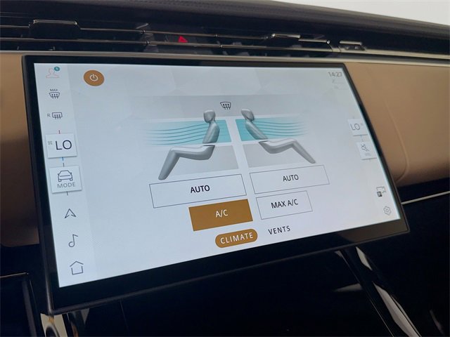 New 2025 Land Rover Range Rover Sport Dynamic SE image 18