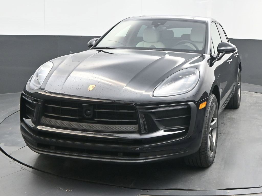 New 2026 Porsche Macan image 6