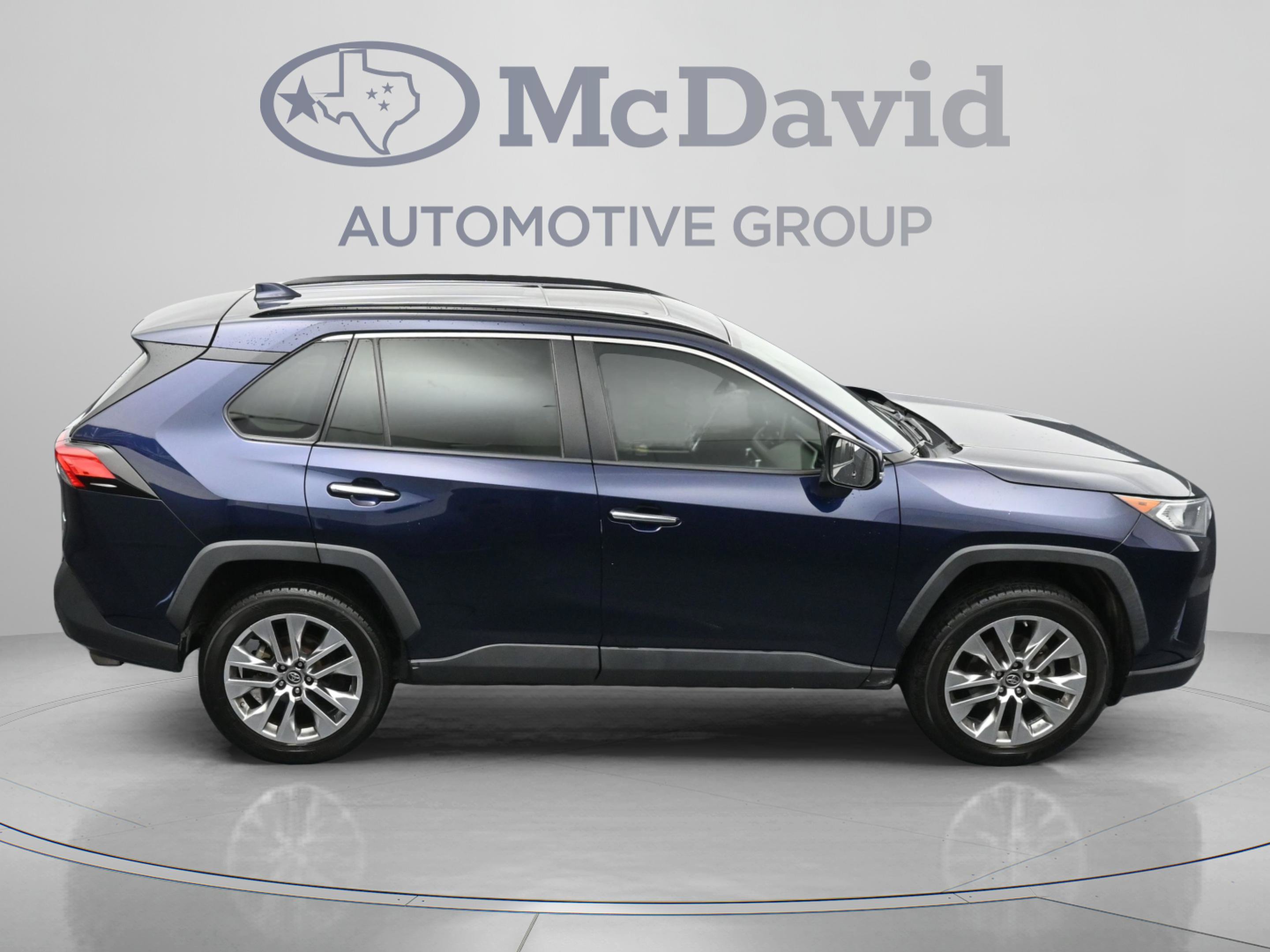 Used 2019 Toyota RAV4 Limited w/ Cold Weather Package FWD image 40