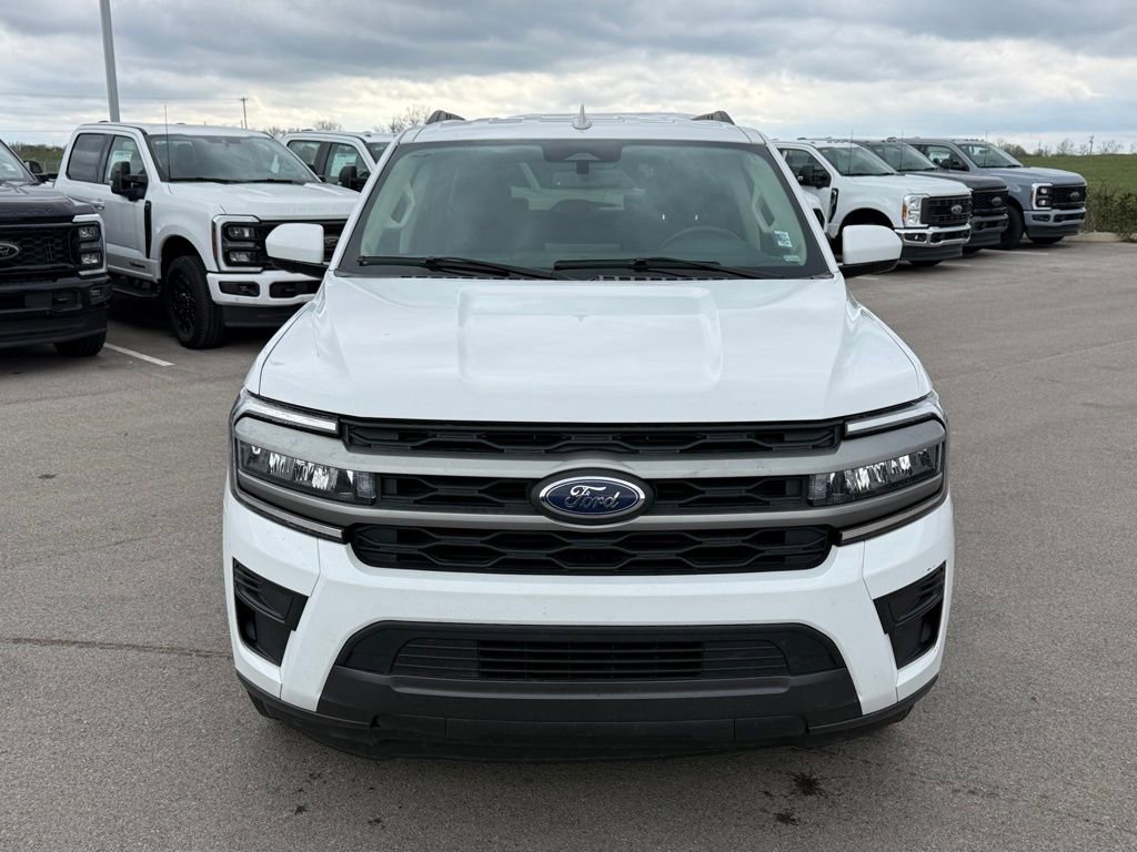 Used 2024 Ford Expedition XLT image 24
