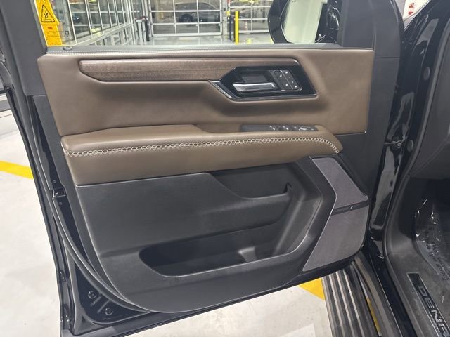 Used 2025 GMC Yukon Denali Ultimate image 15
