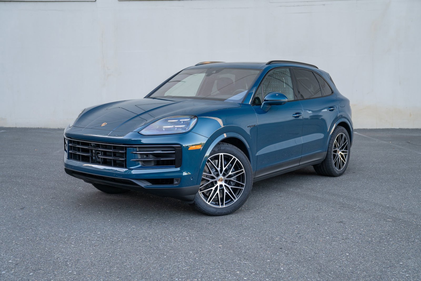 New 2025 Porsche Cayenne E-Hybrid