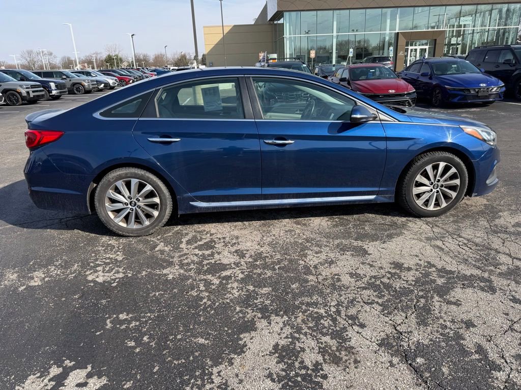 Used 2017 Hyundai Sonata Sport w/ Value Edition Package 02 image 3