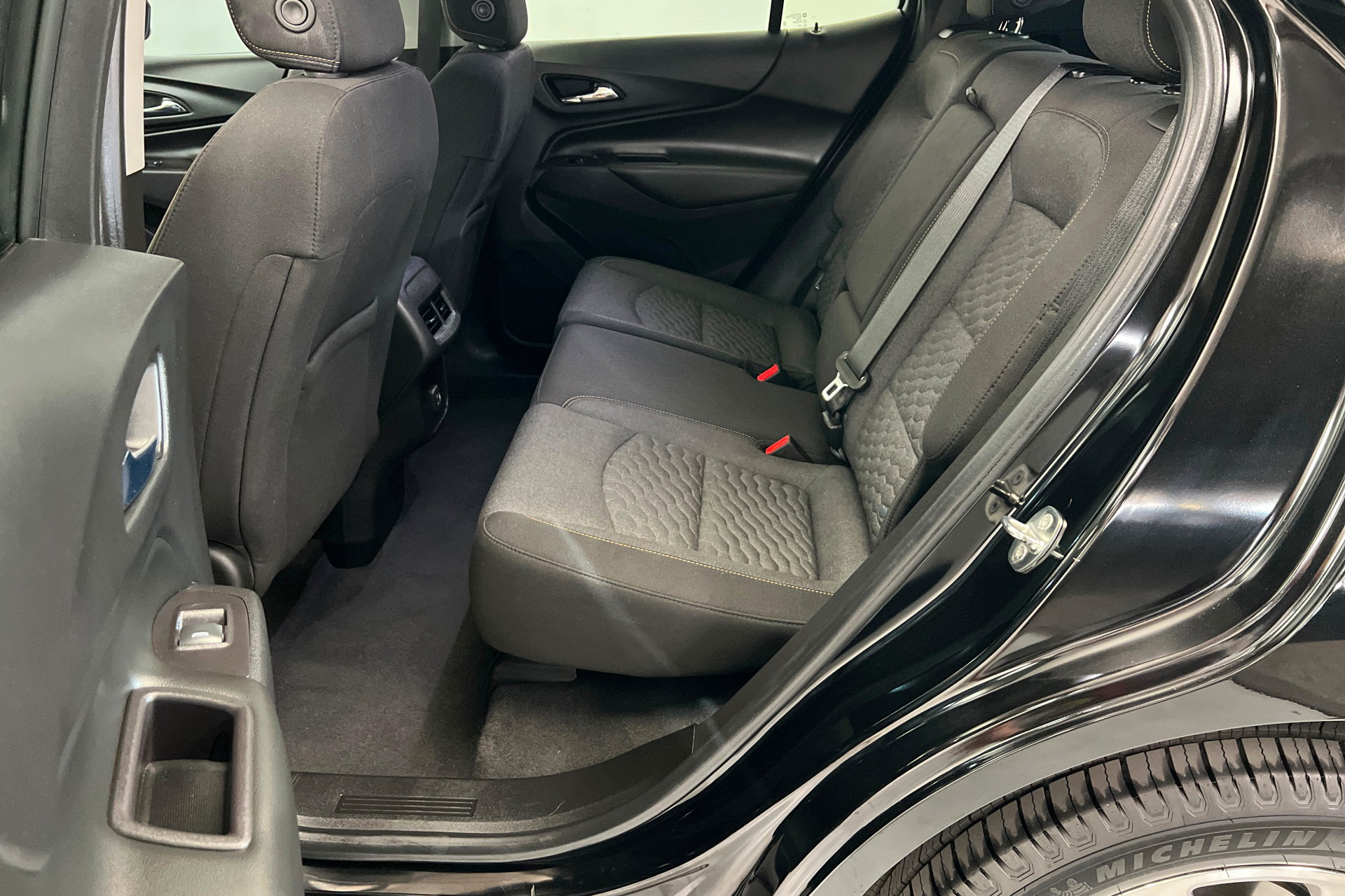 Used 2020 Chevrolet Equinox LT FWD image 22