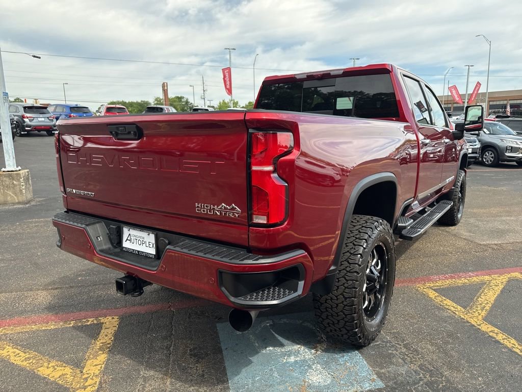 Used 2024 Chevrolet Silverado 2500 High Country w/ Technology Package AWD/4WD image 7