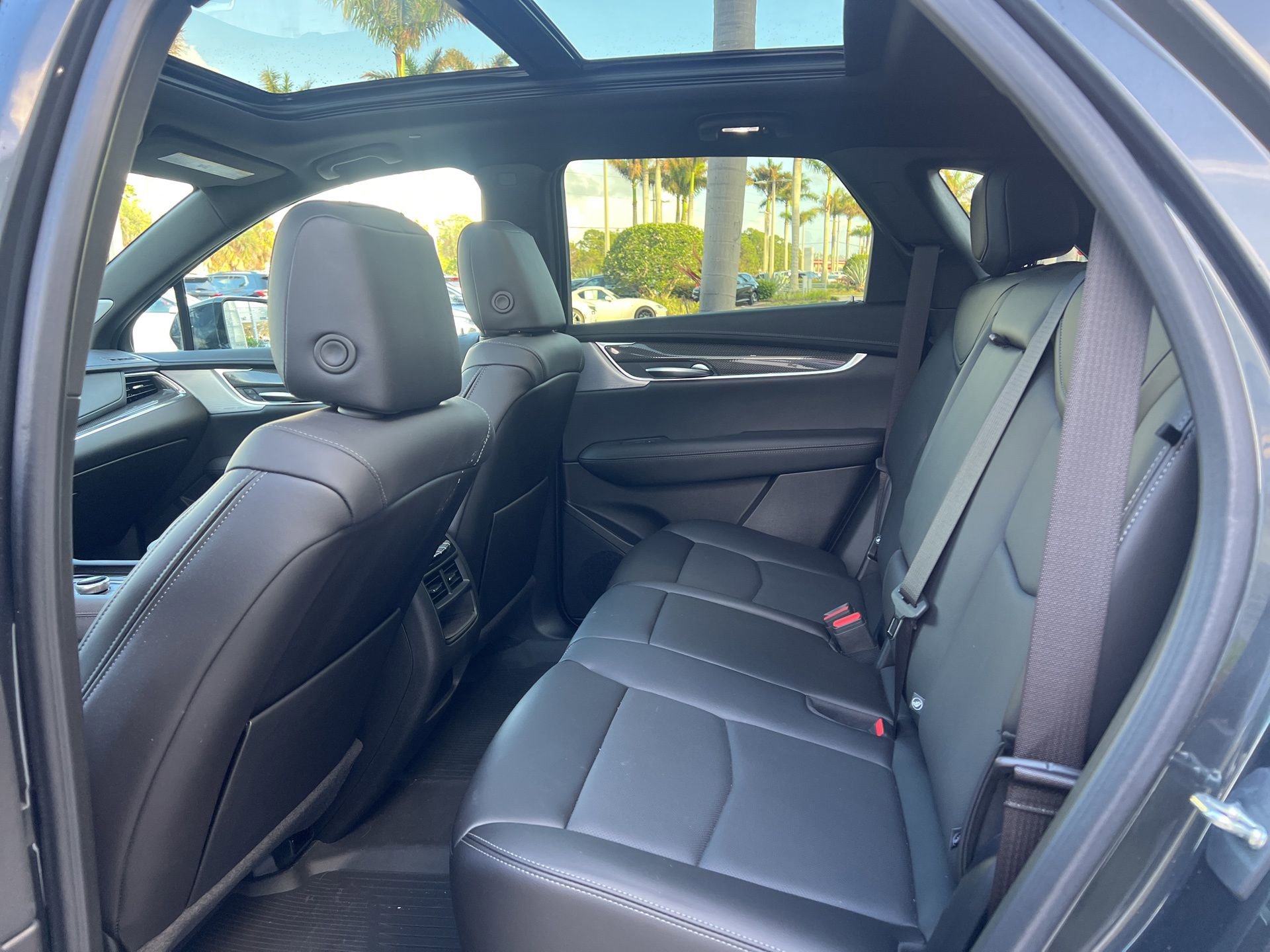 Used 2023 Cadillac XT5 Sportv w/ Technology Package image 11