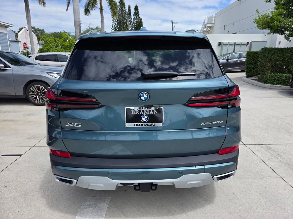 New 2026 BMW X5 xDrive50e AWD/4WD image 5