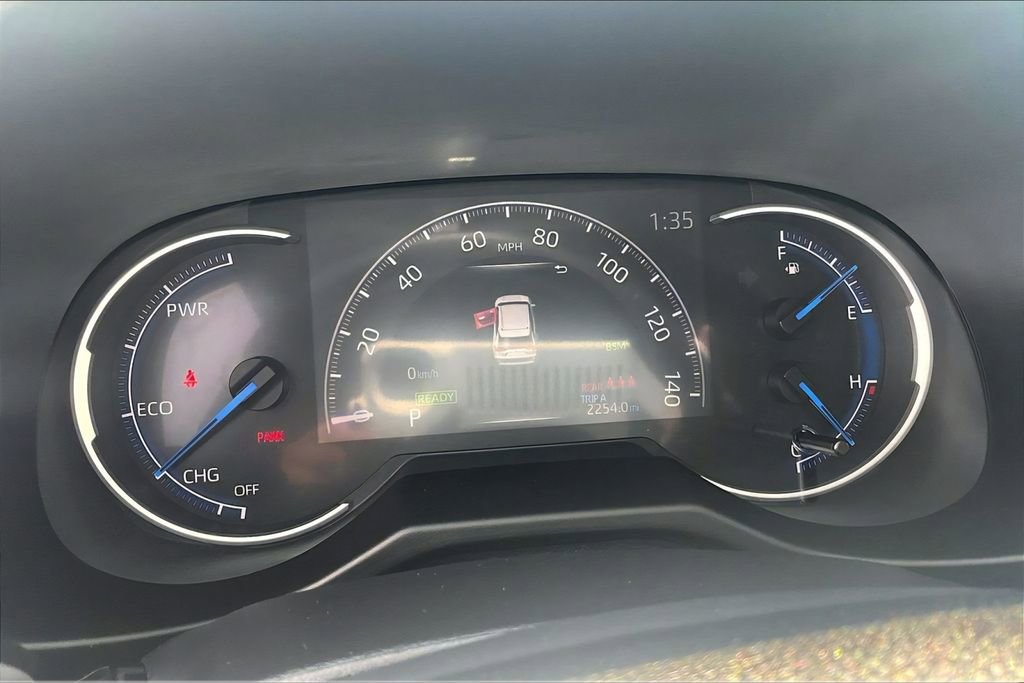 Used 2022 Toyota RAV4 Limited AWD/4WD image 19