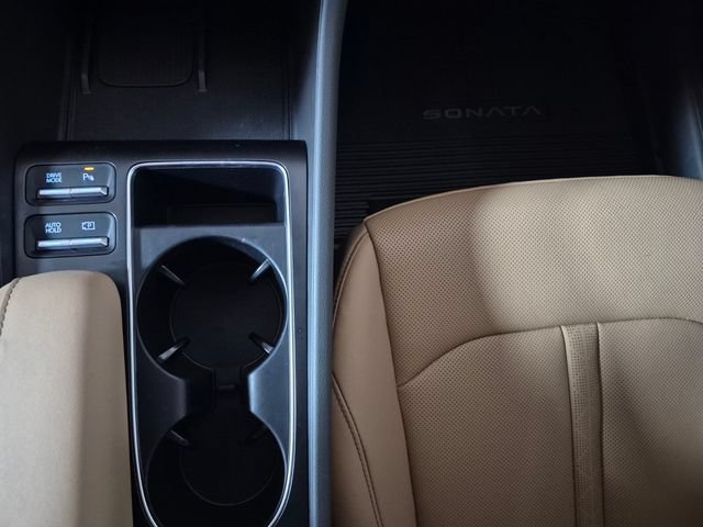 Used 2025 Hyundai Sonata Limited FWD image 29