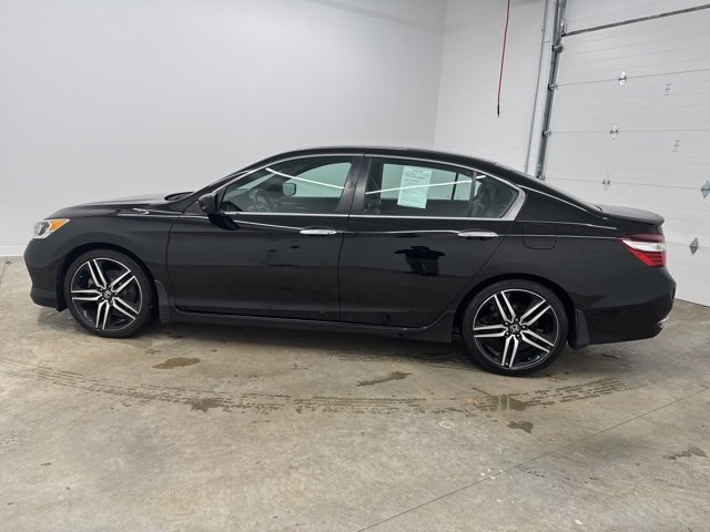 Used 2016 Honda Accord Sport image 8