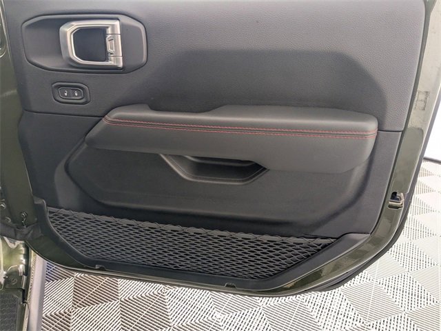 Used 2021 Jeep Wrangler Unlimited Rubicon w/ Dual Top Group image 33