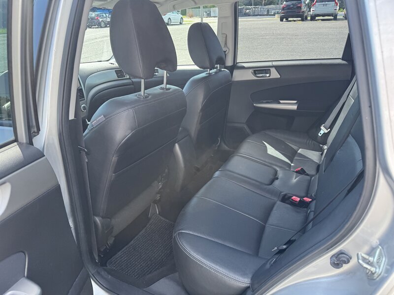 Used 2010 Subaru Forester 2.5X Limited AWD/4WD image 19