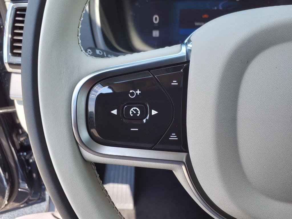 Certified 2025 Volvo XC90 T8 Plus w/ Protection Package image 14