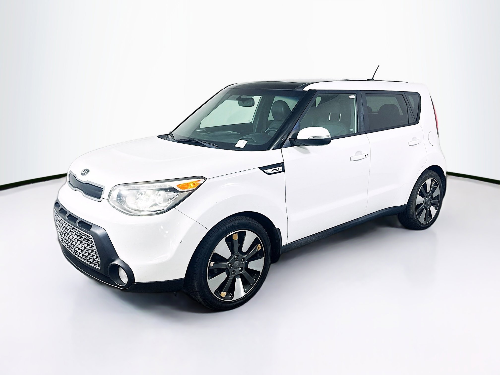 Used 2014 Kia Soul ! w/ Sun & Sound Package image 3