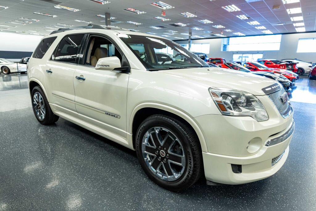 Used 2012 GMC Acadia Denali image 4